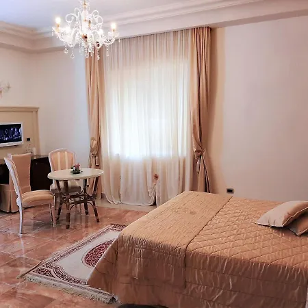 Regina Di Saba - Per Ricevimenti ホテル 4*
